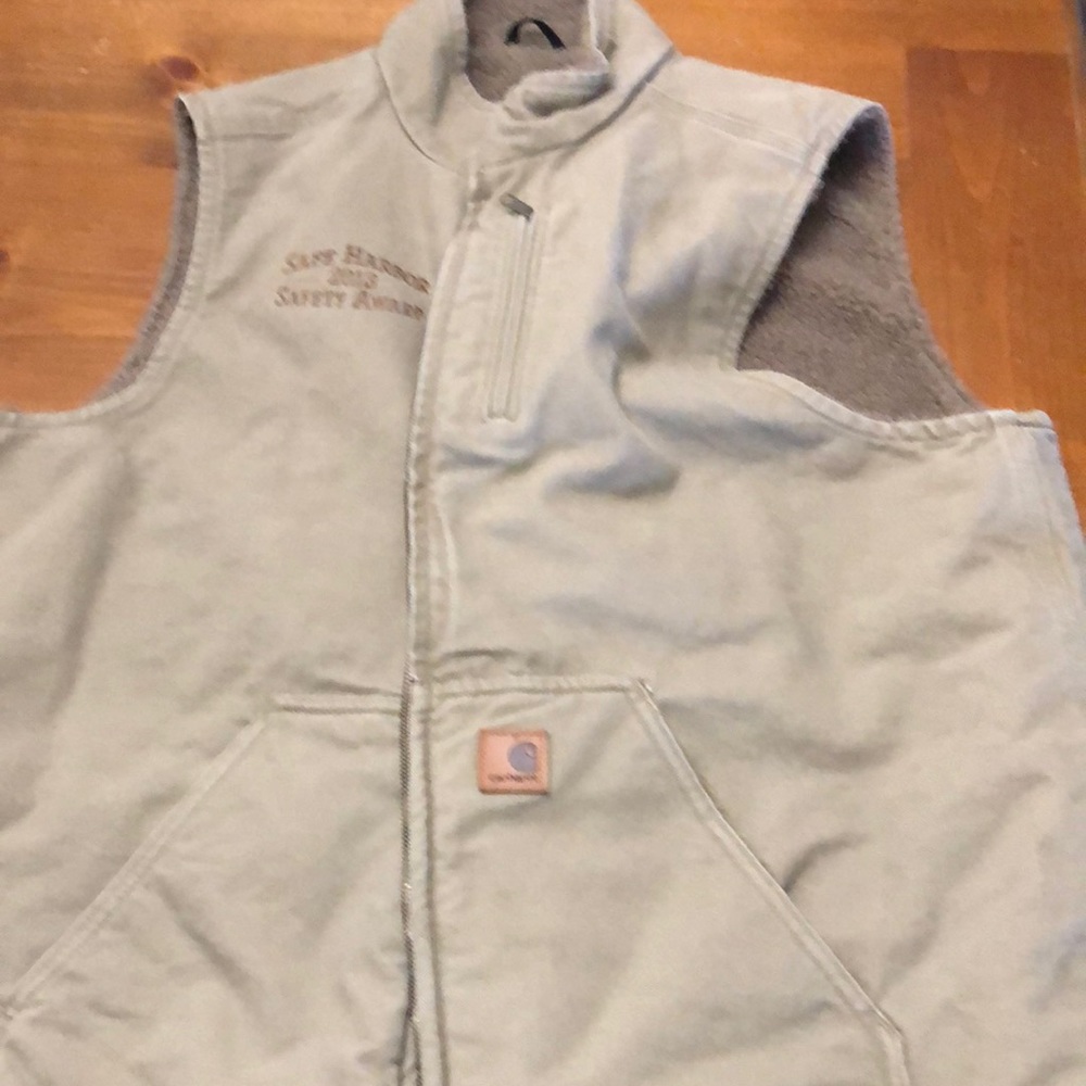 Tan carhartt vest